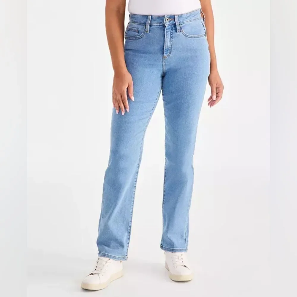 Style & Co High Rise Tummy‎ Control Strsight Leg Light Wash Jeans Size 6 Petite